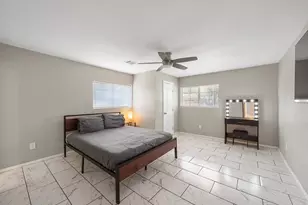 1337 Conrad Sauer Dr, Houston, TX 77043 - Photo 15
