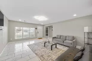 1337 Conrad Sauer Dr, Houston, TX 77043 - Photo 3