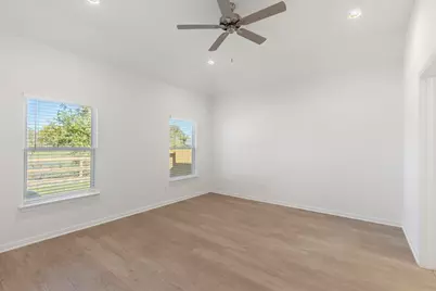 11832 Whirlaway Drive, Willis, TX 77318 - Photo 9