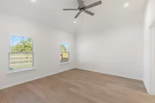 11832 Whirlaway Dr, Willis, TX 77318 - Photo 9