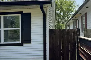 4710 9th St, Bacliff, TX 77518 - Photo 3