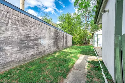 16034 Glen Mar Dr, Houston, TX 77082 - Photo 17