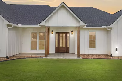 303 Bonfire Bend, Livingston, TX 77351 - Photo 5