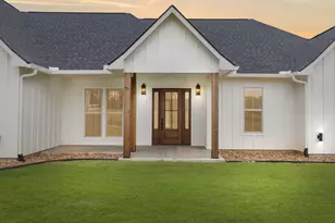 303 Bonfire Bnd, Livingston, TX 77351 - Photo 5