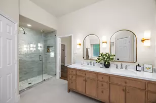 2 Gilded Crest Ct, The Woodlands, TX 77382 - Photo 27