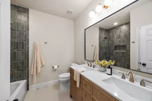 2 Gilded Crest Ct, The Woodlands, TX 77382 - Photo 37