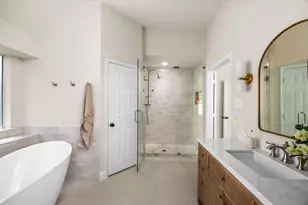 2 Gilded Crest Ct, The Woodlands, TX 77382 - Photo 29