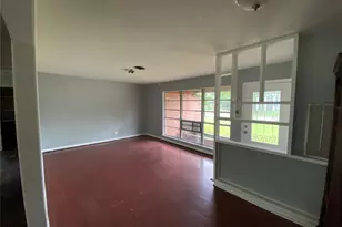 5711 Thrush Dr, Houston, TX 77033 - Photo 7
