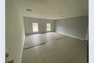 5711 Thrush Drive, Houston, TX 77033 - Photo 3