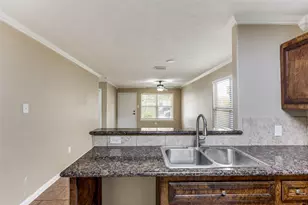 5915 Santa Cecilia Ln, Houston, TX 77017 - Photo 11