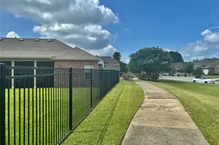 3311 Passage Ln, Conroe, TX 77301 - Photo 11