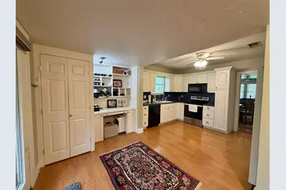 1521 Detroit Avenue, Nederland, TX 77627 - Photo 11