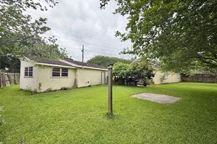 1521 Detroit Ave, Nederland, TX 77627 - Photo 17