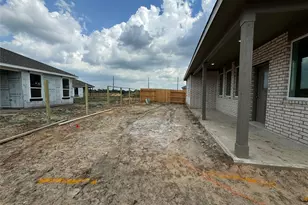 5503 Peacock Bass Dr, Baytown, TX 77521 - Photo 7