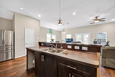 8639 Valley Gold Court, Houston, TX 77078 - Photo 7