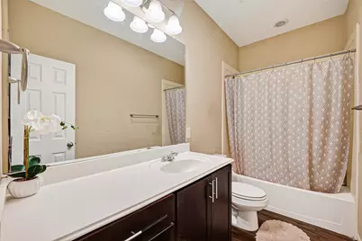 8639 Valley Gold Court, Houston, TX 77078 - Photo 17