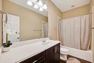 8639 Valley Gold Ct, Houston, TX 77078 - Photo 17
