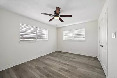 1079 Redfish Street, Bayou Vista, TX 77563 - Photo 11