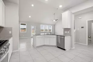 2413 Olancha Dr, Rosharon, TX 77583 - Photo 9