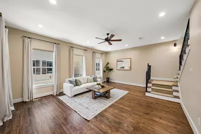 437 Jackson Hill Street, Houston, TX 77007 - Photo 17