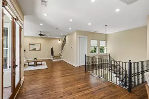 437 Jackson Hill St, Houston, TX 77007 - Photo 17