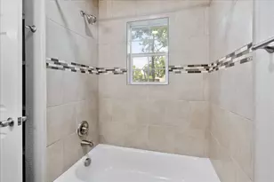 1110 W Patton St, Houston, TX 77009 - Photo 7