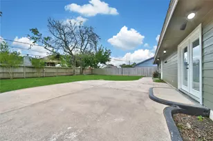 505 Seagrove St, La Porte, TX 77571 - Photo 25