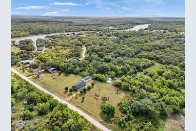 4703 Lake Drive, Brazoria, TX 77422 - Photo 33