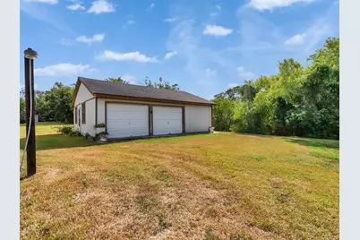 4703 Lake Drive, Brazoria, TX 77422 - Photo 25