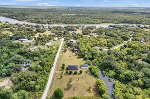 4703 Lake Dr, Brazoria, TX 77422 - Photo 35