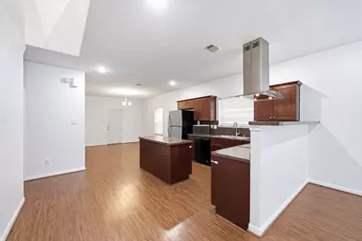 4528 Mayflower Street #B, Houston, TX 77051 - Photo 5