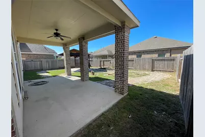 627 Oak Circle Drive E, Conroe, TX 77301 - Photo 17