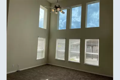 627 Oak Circle Drive E, Conroe, TX 77301 - Photo 3