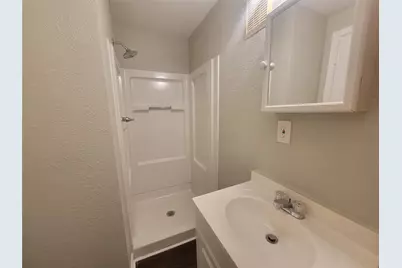 2526 3rd 1/2 Avenue N, Texas City, TX 77590 - Photo 15