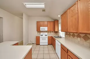 19527 Winding Canyon Ln, Katy, TX 77449 - Photo 9