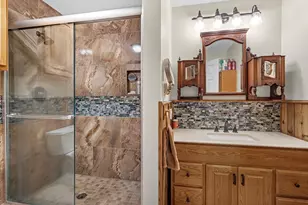 9820 Lake Forest Circle N, Brenham, TX 77833 - Photo 9