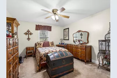 9820 Lake Forest Circle N, Brenham, TX 77833 - Photo 7