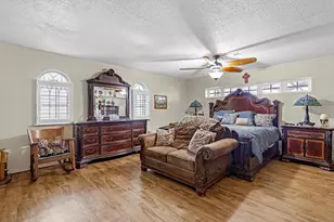 9820 Lake Forest Circle N, Brenham, TX 77833 - Photo 11