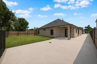 7105 Weyburn St, Houston, TX 77028 - Photo 31