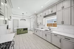 7105 Weyburn St, Houston, TX 77028 - Photo 13