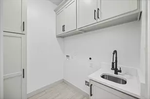 7105 Weyburn St, Houston, TX 77028 - Photo 29