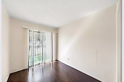 2818 S Bartell Drive #4, Houston, TX 77054 - Photo 11