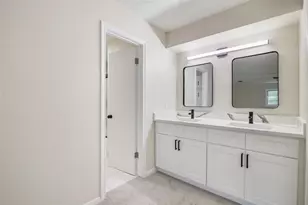 6903 Vinewood Cir, Houston, TX 77088 - Photo 33