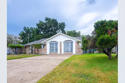 4223 Oak Shadows Drive, Houston, TX 77091 - Photo 1