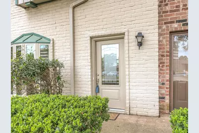 14703 Barryknoll Lane #2, Houston, TX 77079 - Photo 3