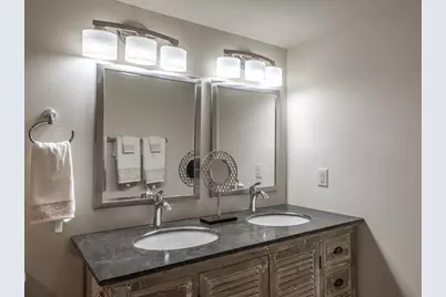 14703 Barryknoll Lane #2, Houston, TX 77079 - Photo 23