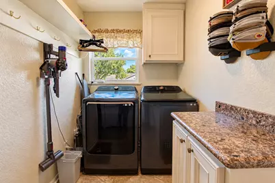 12315 Thaman Drive, Dickinson, TX 77539 - Photo 15