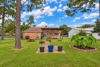 12315 Thaman Drive, Dickinson, TX 77539 - Photo 9