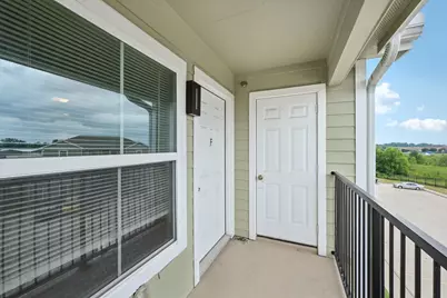 258 Plez Morgan Drive #E, Montgomery, TX 77356 - Photo 3
