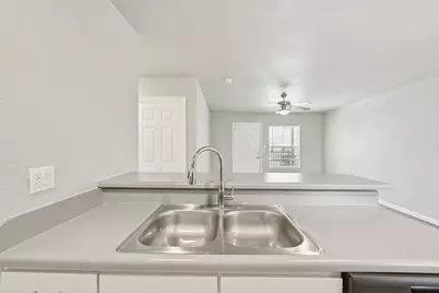 258 Plez Morgan Drive #E, Montgomery, TX 77356 - Photo 17